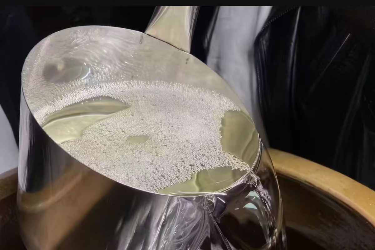 深耕本土酿酒产业！梁平万京酒厂以匠心工艺打造川渝纯粮白酒标杆