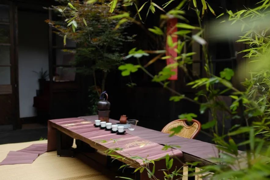 重庆有一家只在雨天营业的茶馆，你猜在哪？