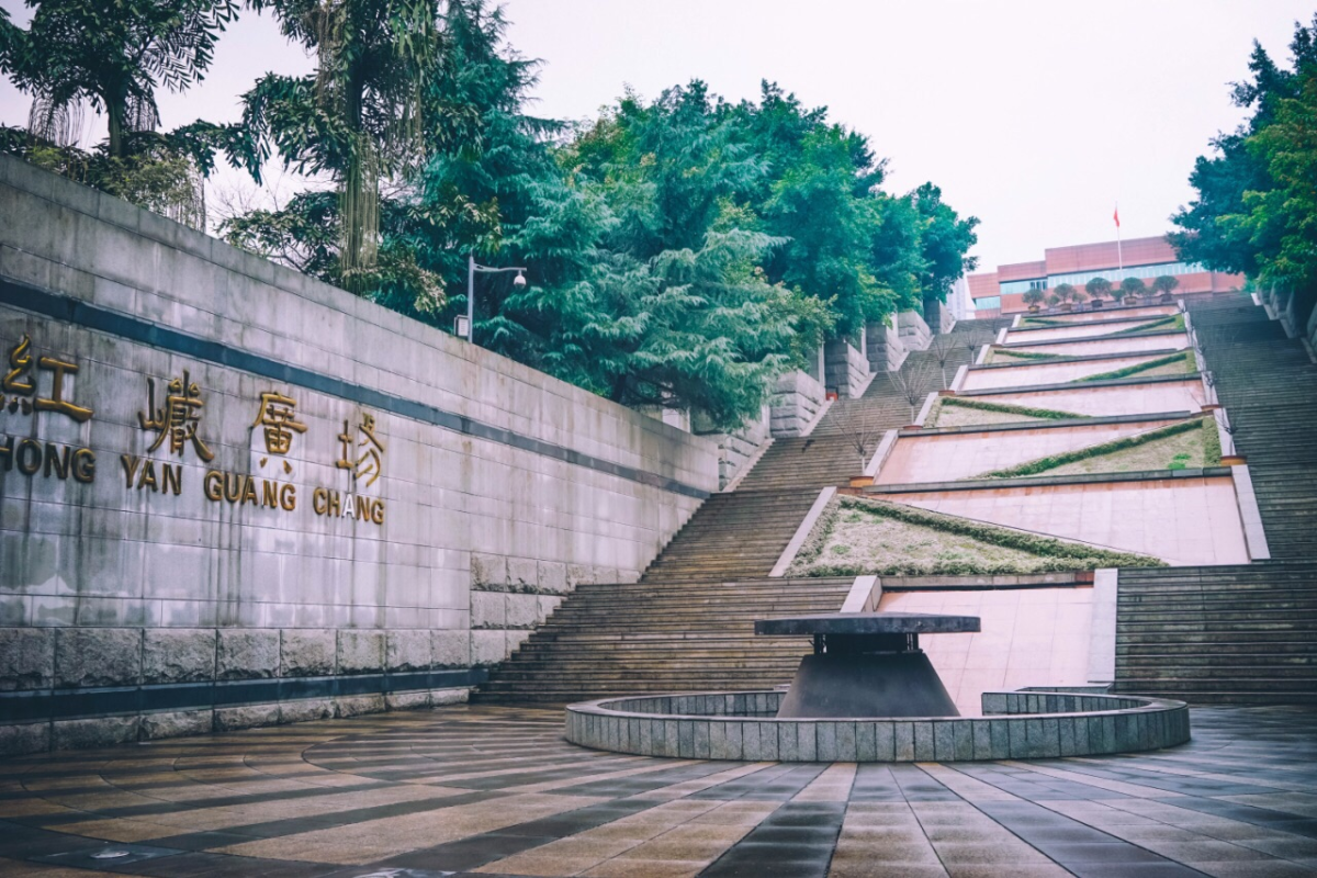 化龙桥重庆天地遛娃|闹市里藏着一个免费遛娃天堂,入口在哪?