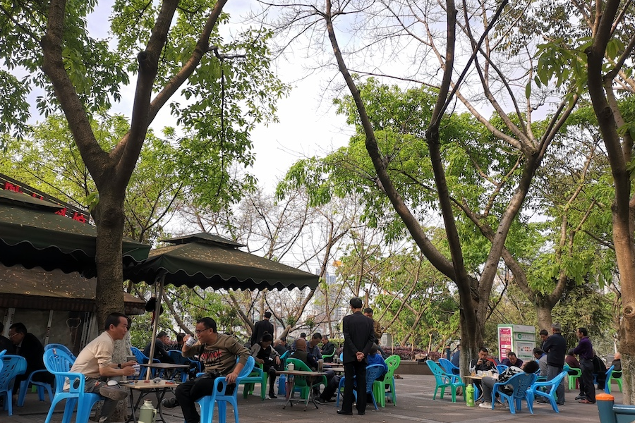 在涂山寺花5块钱坐了一下午｜看着整个渝中半岛在眼前铺开，突然就不焦虑了