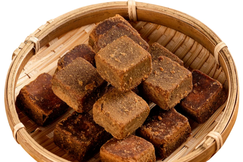 红糖和其他糖到底区别在哪？一张表看懂白砂糖/冰糖/赤砂糖/黑糖