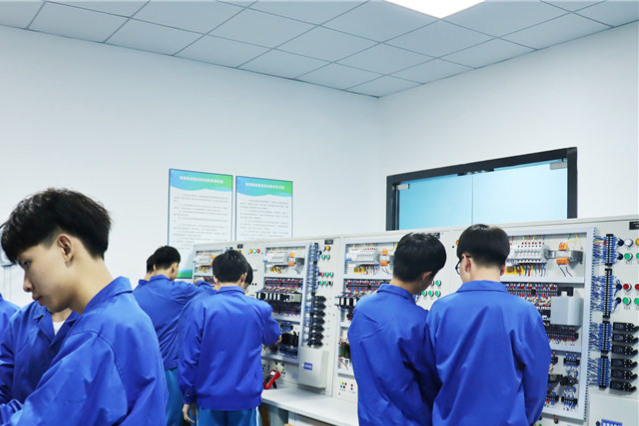 2026年重庆技工学校学什么专业好？热门方向盘点 + 3步选对专业