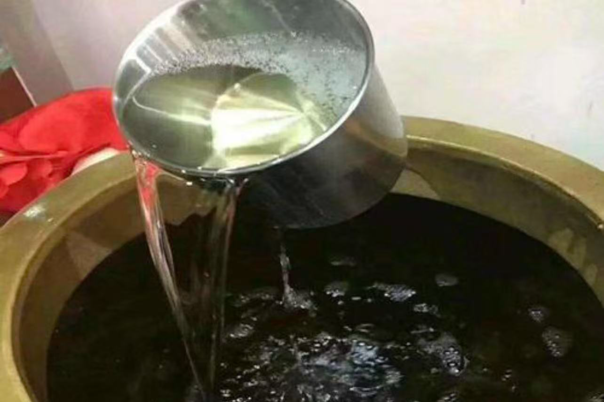 来梁平旅游，到万京酒厂品一杯纯粮好酒