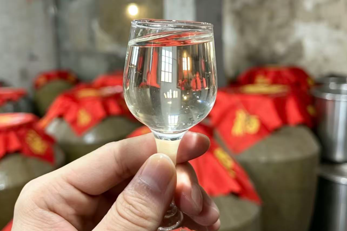 2026年兰花山酒厂原浆酒怎么喝与存放解析